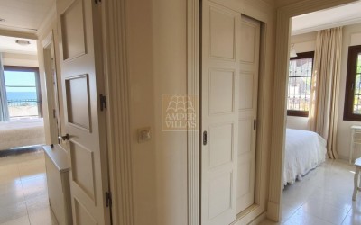 SPECTACULAR BEACHFRONT APARTMENT – VILLA GADEA, ALTEA